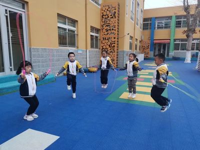 一起“趣”运动--济南市七里山幼儿园冬季运动主题活动