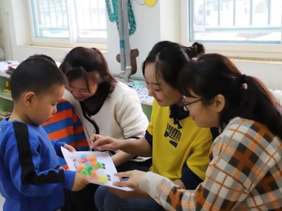 “教”以潜心 “研”以致思--济南市七里山幼儿园教学评比活动