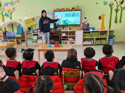 分类在手 美好在心 --济南市七里山幼儿园垃圾分类主题活动