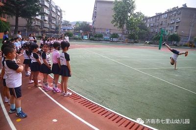 走近小学生的身边 感受不一样的精彩——济南市七里山幼儿大班小朋友参观七里山小学